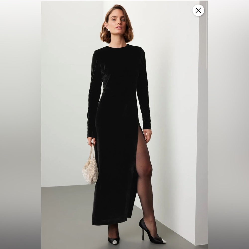 NONchalant Maxwell Dress